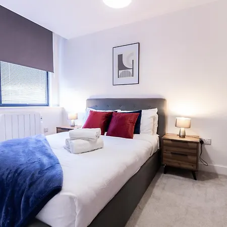 Trendy Apt In The Heart Of Mcr With Parking Manchester Exterior photo