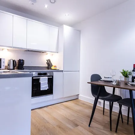 Trendy Apt In The Heart Of Mcr With Parking Manchester Exterior photo