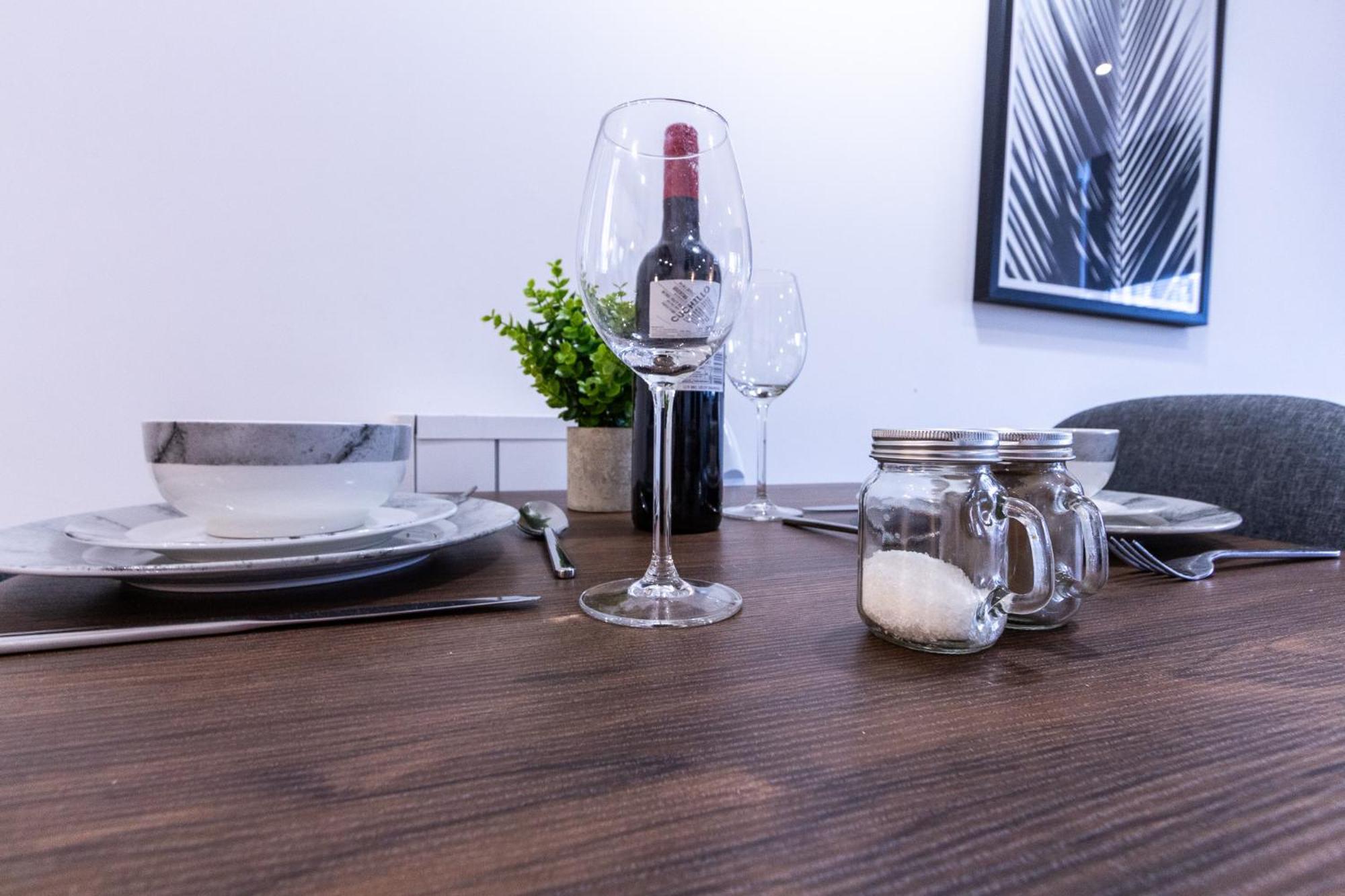 Apartment Trendy In The Heart Of Mcr With Parking